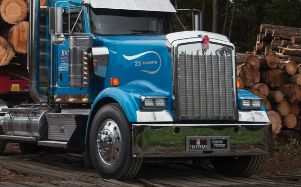 M325 Steer Logging Truck